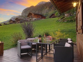 Chalet Sicoria-Ovo Network