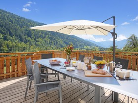 Chalet Carter-OVO Network