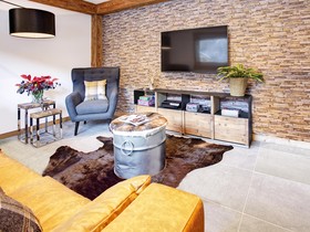 Chalet Carter-OVO Network