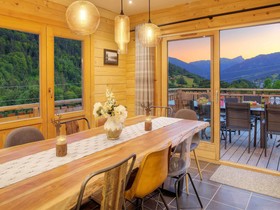 Chalet Carter-OVO Network