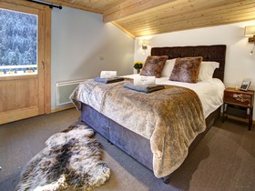 Chalet Carter-OVO Network