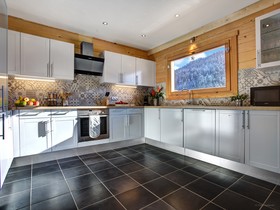Chalet Carter-OVO Network