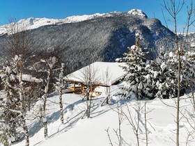 Chalet Flocon Magique-OVO Network