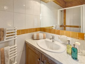Chalet J'Elage-OVO Network