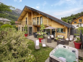 Chalet De Rollon-OVO Network