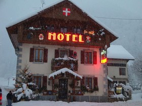 Les Touristes