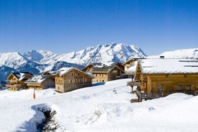 Les Chalets de L'Altiport