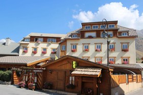 Hotel Les Autanes