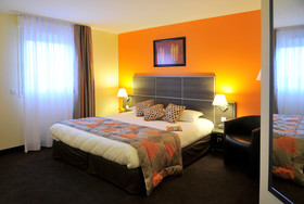 Hotel The Originals Saint-Etienne Aéroport Actuel