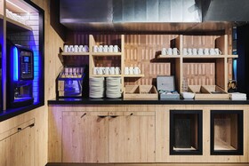 Moxy Annecy