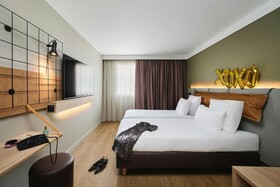 Moxy Annecy