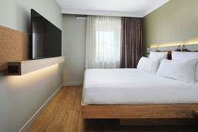 Moxy Annecy
