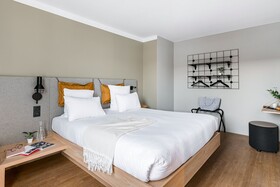 Moxy Annecy