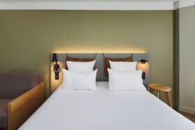 Moxy Annecy