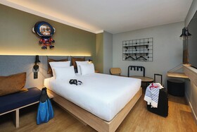 Moxy Annecy