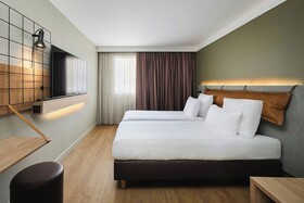Moxy Annecy