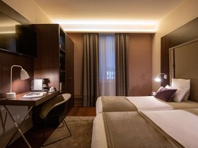 Le Splendid Hotel Lac d'Annecy - Handwritten Collection