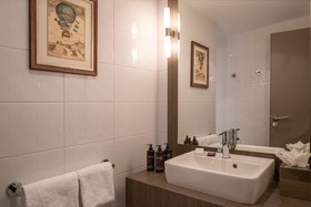 Le Splendid Hotel Lac d'Annecy - Handwritten Collection
