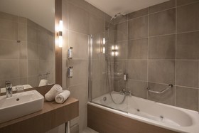 Le Splendid Hotel Lac d'Annecy - Handwritten Collection