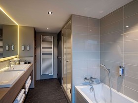 Le Splendid Hotel Lac d'Annecy - Handwritten Collection