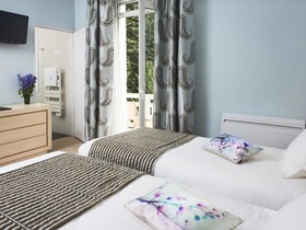 Golf Hotel