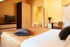 Golf Hotel