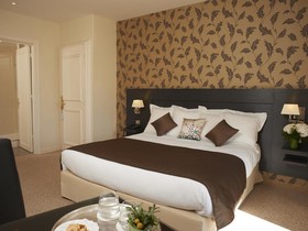 Golf Hotel