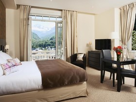 Golf Hotel