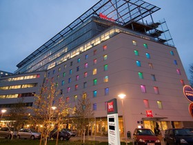 ibis Lyon Caluire Cité Internationale