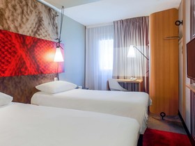 ibis Lyon Caluire Cité Internationale