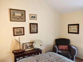 Lyon Country House