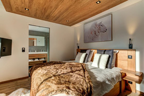 Black Pearl Chalet