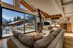 Black Pearl Chalet