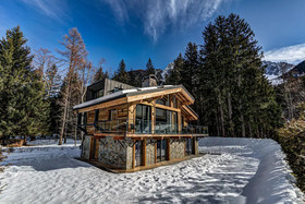 Black Pearl Chalet