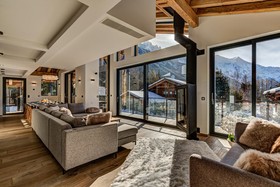 Black Pearl Chalet