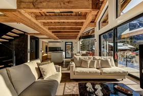 Chalet Red Fox