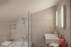 Heliopic Hotel & Spa