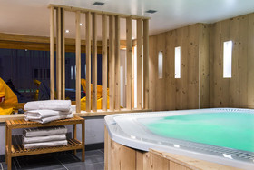 Les Roches Sweet Hotel & Spa