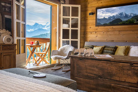 Les Roches Sweet Hotel & Spa