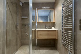 Le C by Alpine Residences