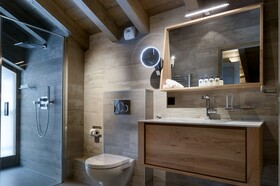 Le C by Alpine Residences
