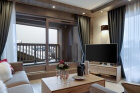 Le C by Alpine Residences
