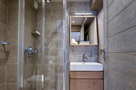Le C by Alpine Residences