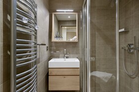 Le C by Alpine Residences