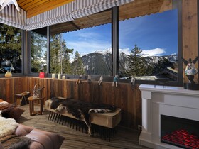 Snow Lodge Hotel