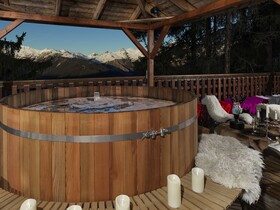 Snow Lodge Hotel