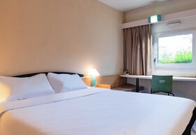 B&B HOTEL Grenoble Université