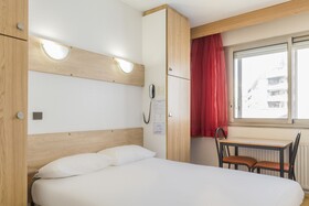 greet hotel Grenoble Centre Gare