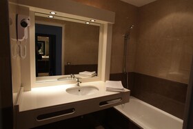 The Originals Boutique, Hotel Les Trois Roses, Grenoble Meylan