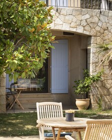 Loup Castel Boutique Hotel B&B